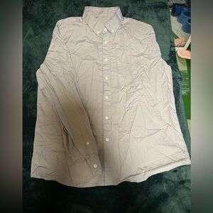 Grey men’s button up dress shirt medium